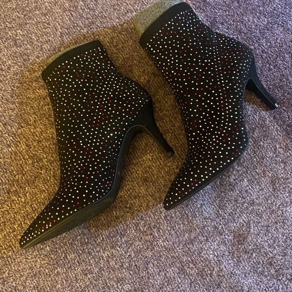 INC International Concept Bray3 Embellished Bootie Size 8 1/2 New - Picture 2 of 5